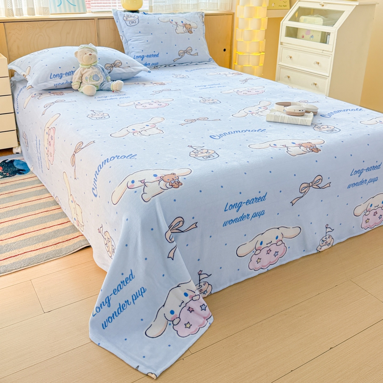 91家纺网 家纺一手货源 找家纺 名兮家居 2025新款经典奥特曼-三丽鸥高克重牛奶绒床单 甜品大耳狗