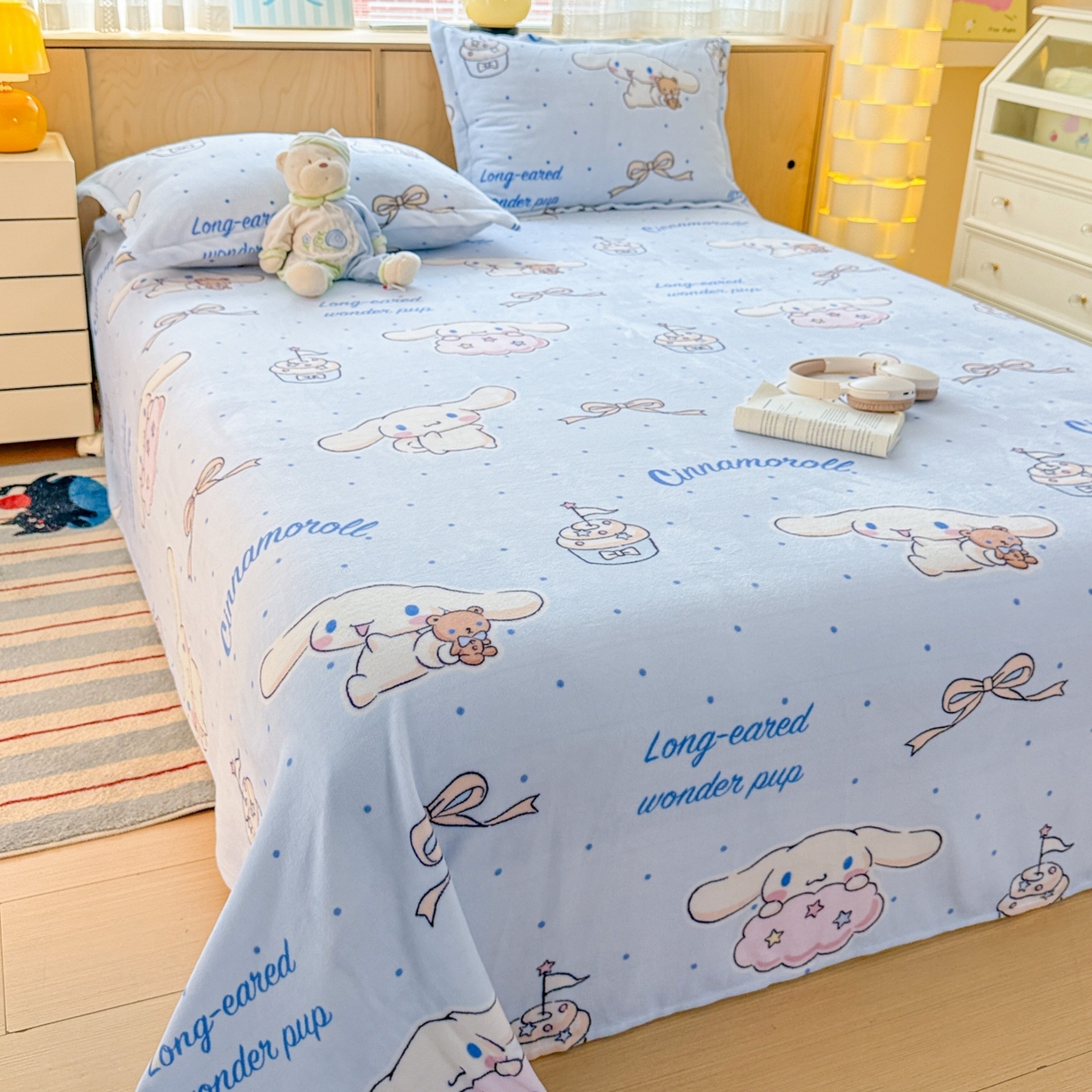 91家纺网 家纺一手货源 找家纺 名兮家居 2025新款经典奥特曼-三丽鸥高克重牛奶绒床单 甜品大耳狗