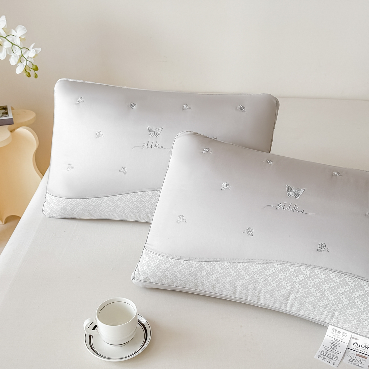 91家纺网 家纺一手货源 找家纺 宇诺家纺 2025新款莱赛尔羽丝绒枕头枕芯 灰色