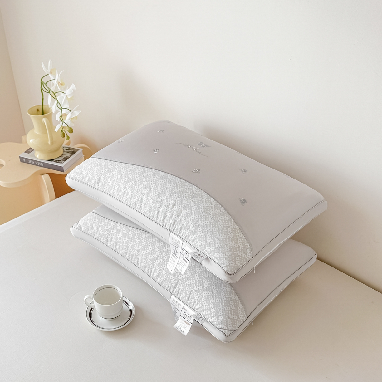 91家纺网 家纺一手货源 找家纺 宇诺家纺 2025新款莱赛尔羽丝绒枕头枕芯 灰色