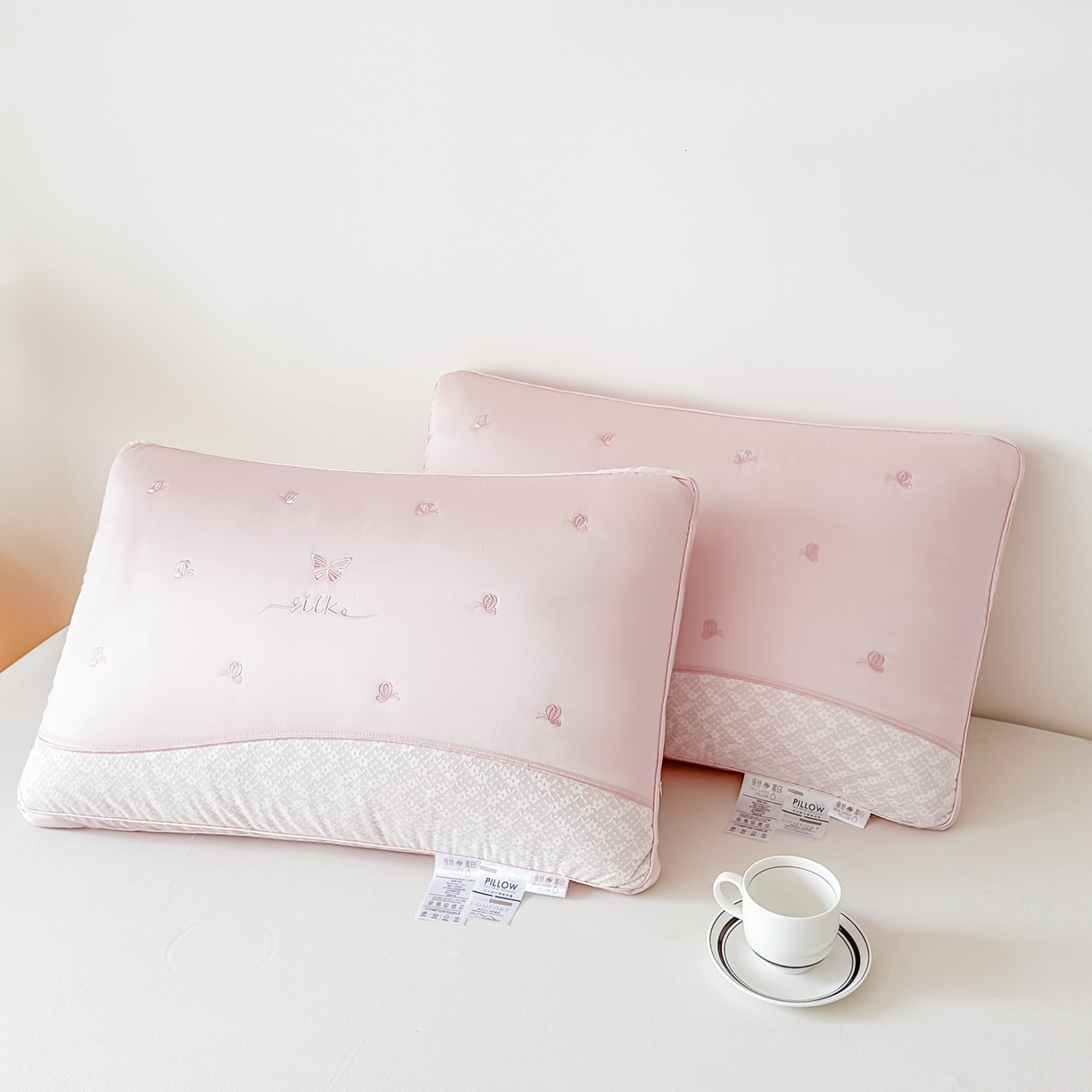 91家纺网 家纺一手货源 找家纺 宇诺家纺 2025新款莱赛尔羽丝绒枕头枕芯 粉色