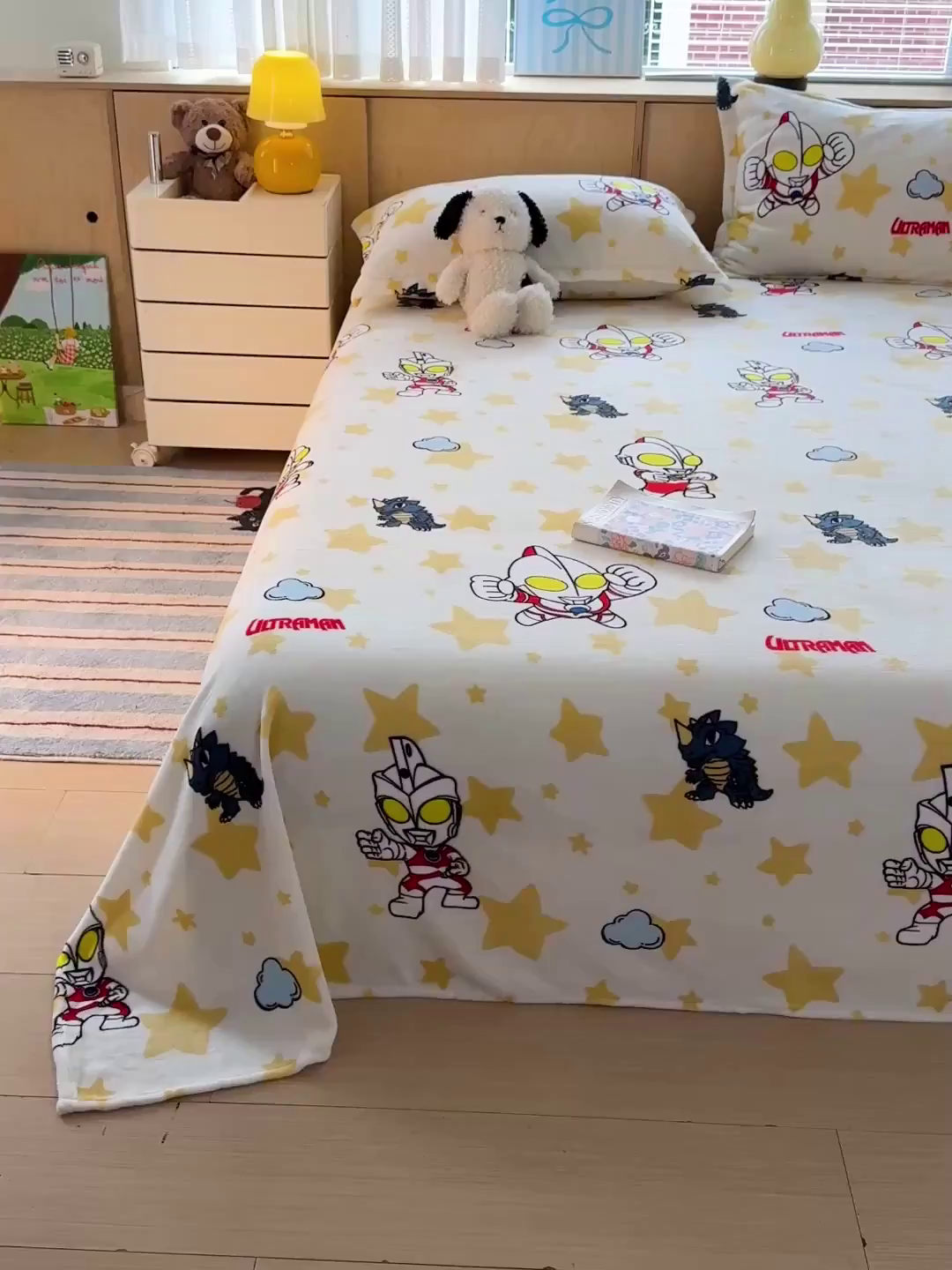 91家纺网 家纺一手货源 找家纺 名兮家居 2025新款经典奥特曼-三丽鸥高克重牛奶绒床单 星空战士