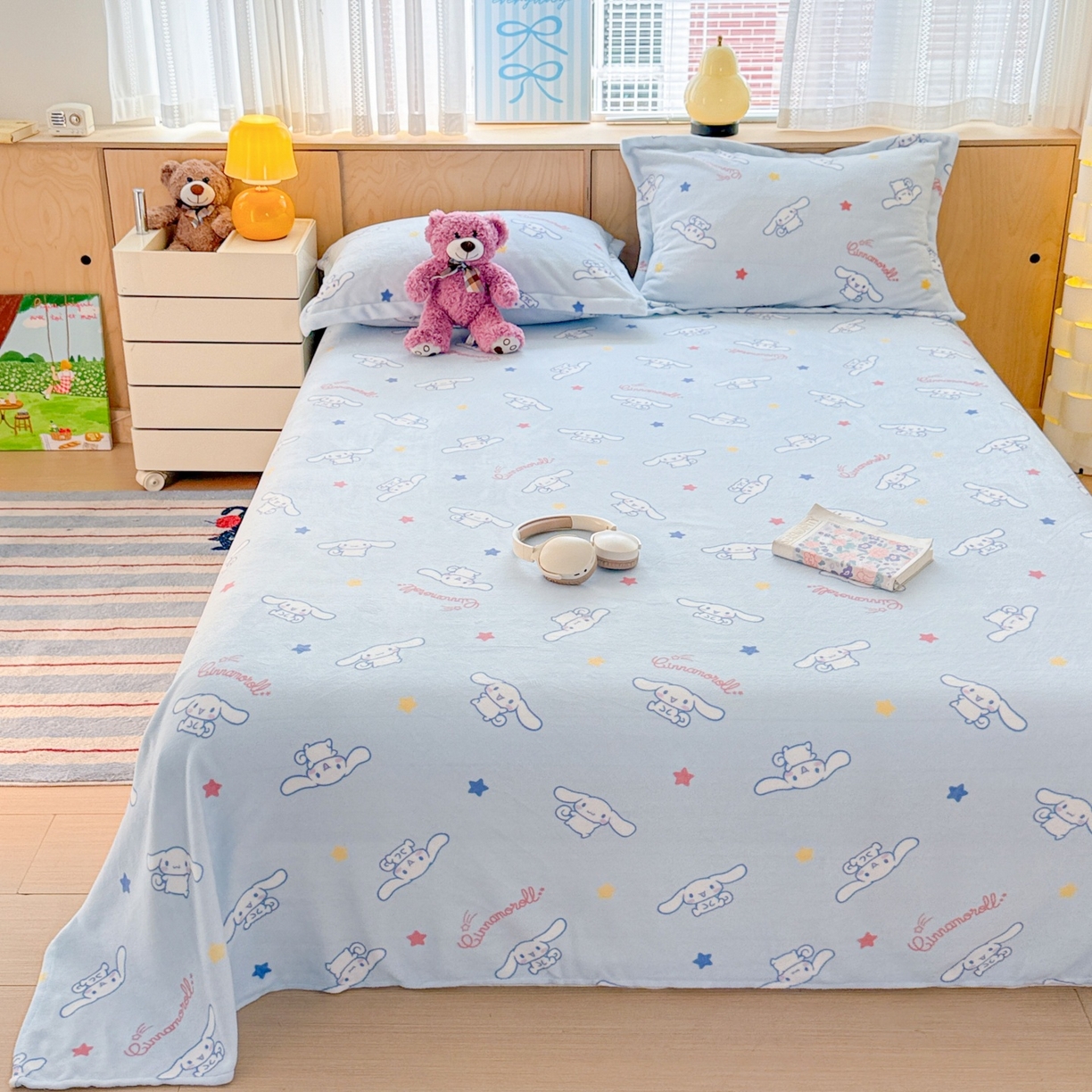 91家纺网 家纺一手货源 找家纺 名兮家居 2025新款经典奥特曼-三丽鸥高克重牛奶绒床单 星星大耳狗