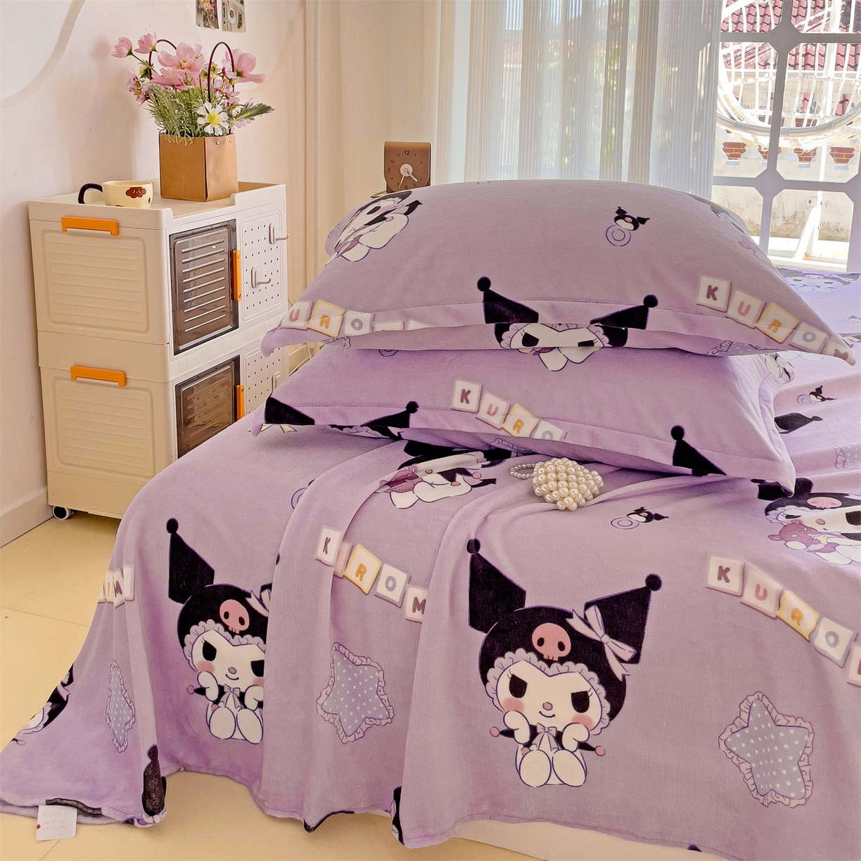 91家纺网 家纺一手货源 找家纺 名兮家居 2025新款经典奥特曼-三丽鸥高克重牛奶绒床单 星星库洛米