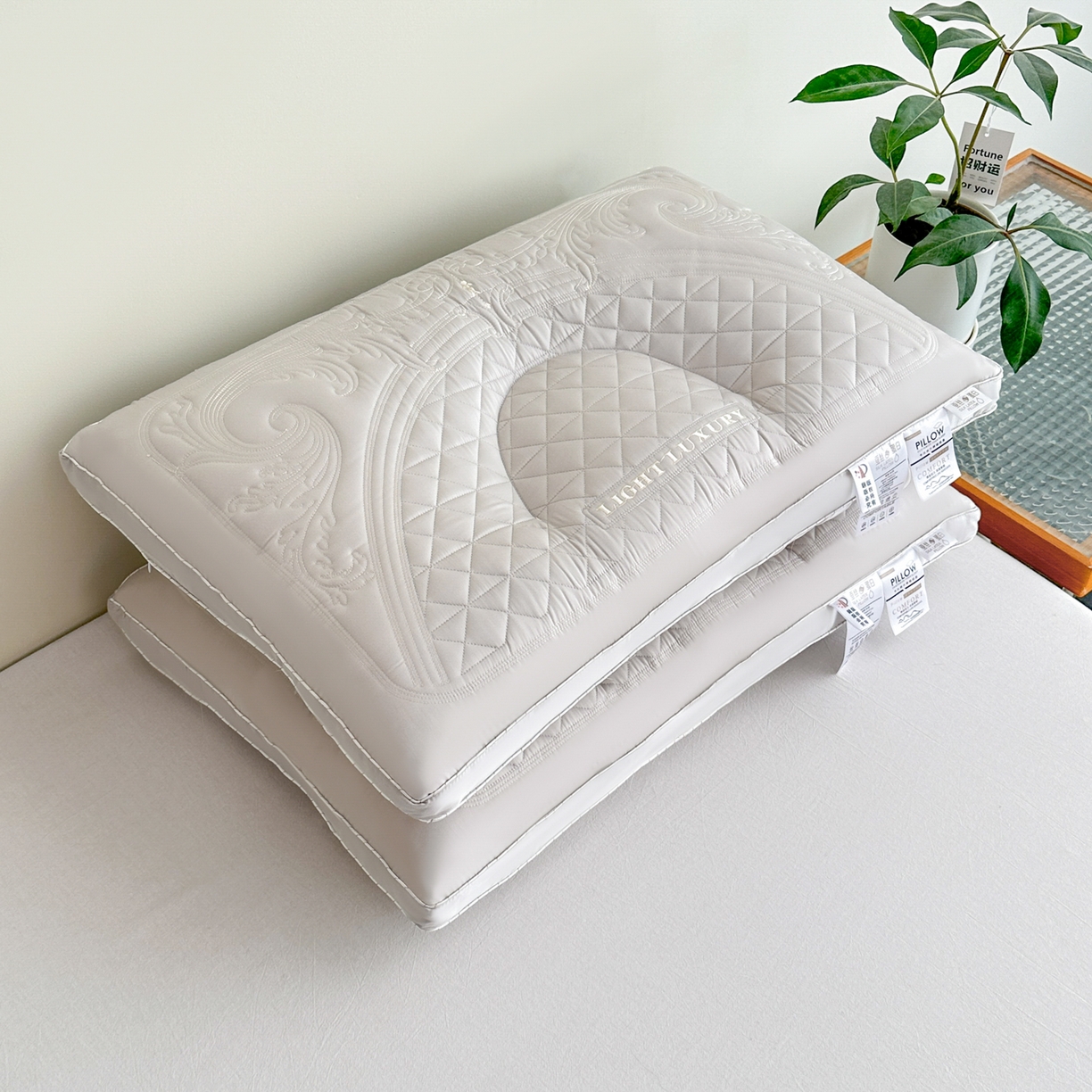 91家纺网 家纺一手货源 找家纺 （总）宇诺家纺 2025新款家用护颈椎助睡眠枕芯成人学生宿舍记忆枕枕头