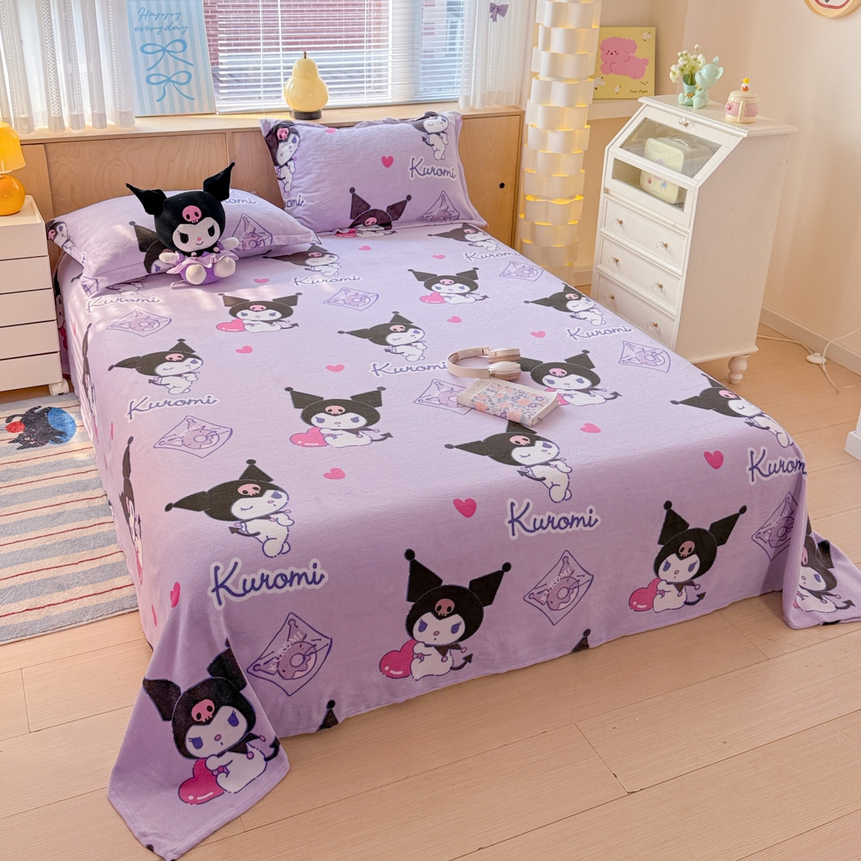 91家纺网 家纺一手货源 找家纺 名兮家居 2025新款经典奥特曼-三丽鸥高克重牛奶绒床单 紫色库洛米