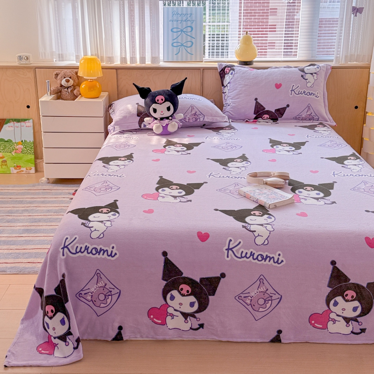 91家纺网 家纺一手货源 找家纺 名兮家居 2025新款经典奥特曼-三丽鸥高克重牛奶绒床单 紫色库洛米