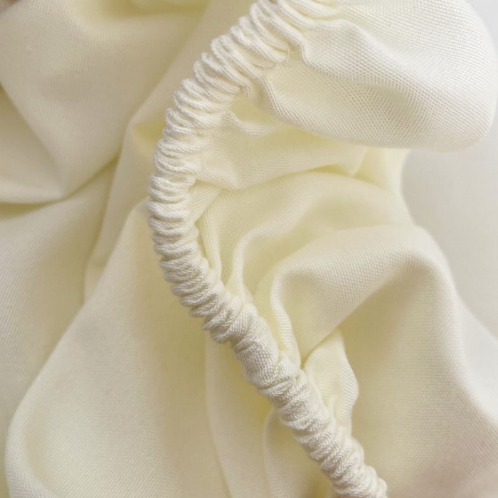 91家纺网 家纺一手货源 找家纺 汣沐生活 2025新款简约素色云朵棉可水洗纯色床笠单件三件套 奶白