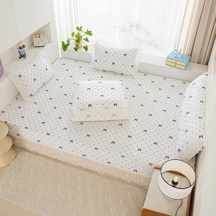 91家纺网 家纺一手货源 找家纺 冬然 2024新款全棉防滑榻榻米垫子炕垫纯棉床盖夹棉床单纯棉床单波点情结