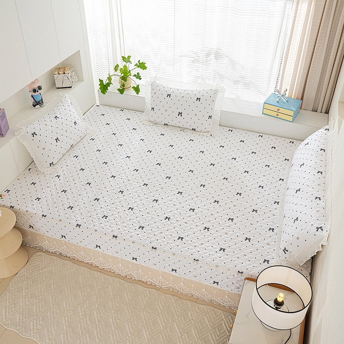 91家纺网 家纺一手货源 找家纺 冬然 2024新款全棉防滑榻榻米垫子炕垫纯棉床盖夹棉床单纯棉床单波点情结