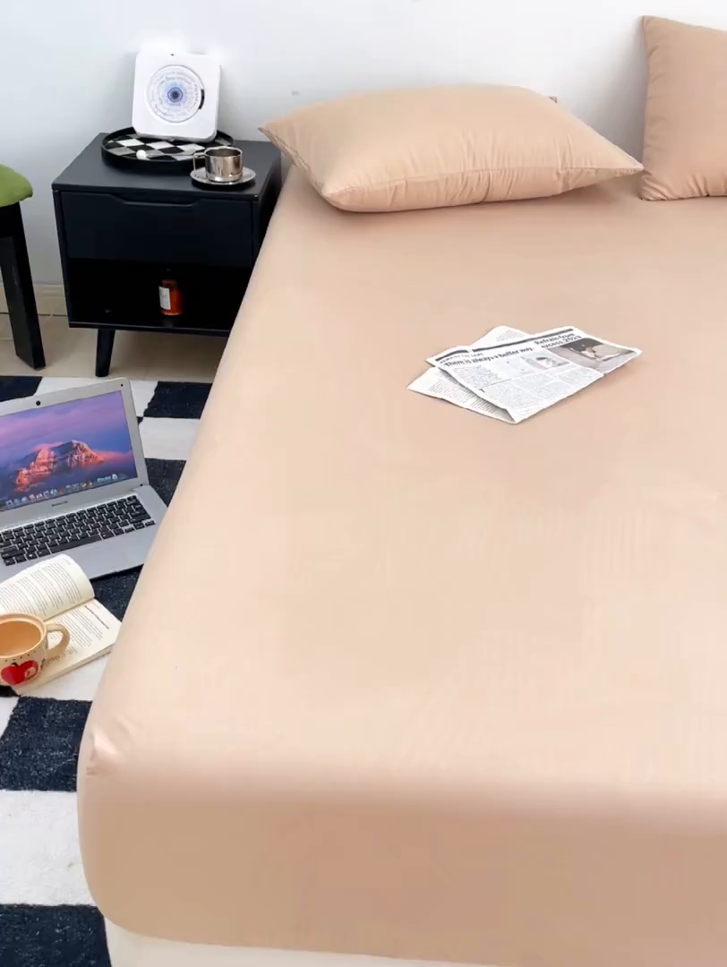 91家纺网 家纺一手货源 找家纺 汣沐生活 2025新款简约素色云朵棉可水洗纯色床笠单件三件套 香槟