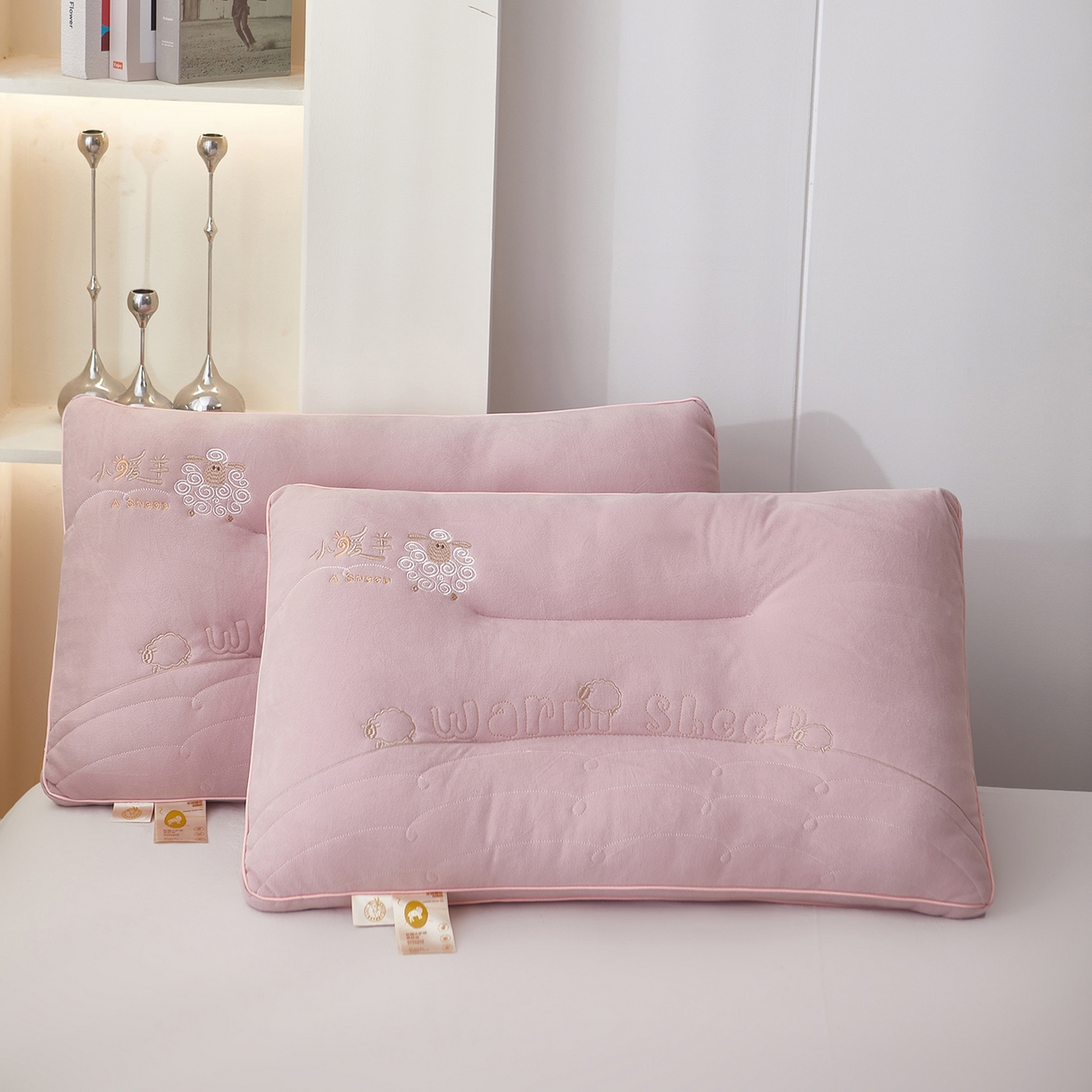 91家纺网 家纺一手货源 找家纺 （总）鼎晟纺 2025新款冬季小暖羊护颈枕学生枕芯成人枕头