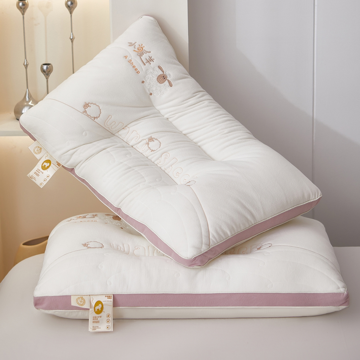 91家纺网 家纺一手货源 找家纺 鼎晟纺 2025新款冬季小暖羊护颈枕学生枕芯成人枕头 小暖羊-白色