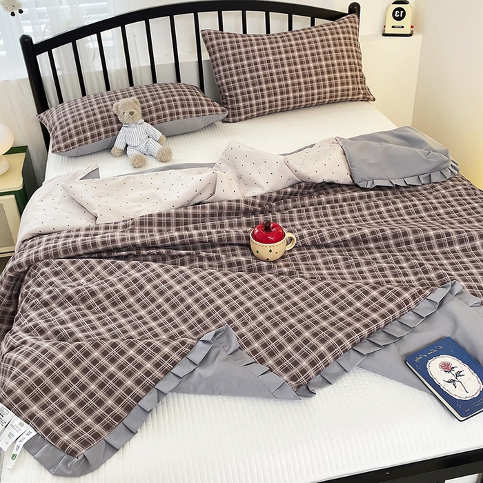 91家纺网 家纺一手货源 找家纺 汣沐生活 2025款A类针织棉双层纱夏凉被百分百新疆棉花填充空调被夏凉被四件套 复古红波点