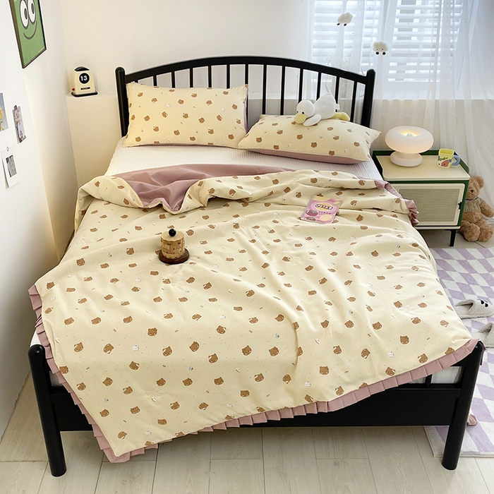 91家纺网 家纺一手货源 找家纺 汣沐生活 2025款A类针织棉双层纱夏凉被百分百新疆棉花填充空调被夏凉被四件套 曲奇小猫