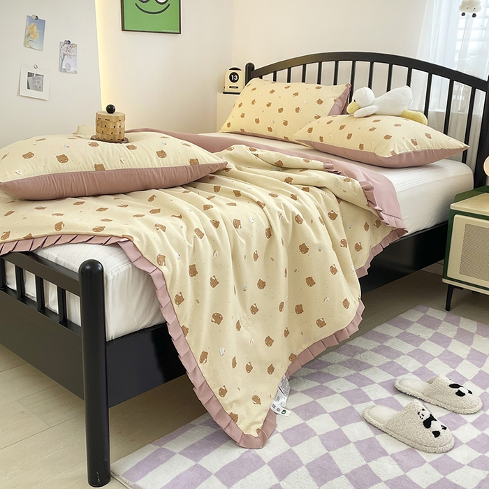 91家纺网 家纺一手货源 找家纺 汣沐生活 2025款A类针织棉双层纱夏凉被百分百新疆棉花填充空调被夏凉被四件套 曲奇小猫