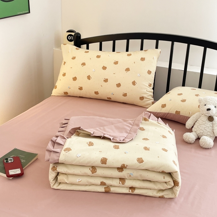 91家纺网 家纺一手货源 找家纺 汣沐生活 2025款A类针织棉双层纱夏凉被百分百新疆棉花填充空调被夏凉被四件套 曲奇小猫