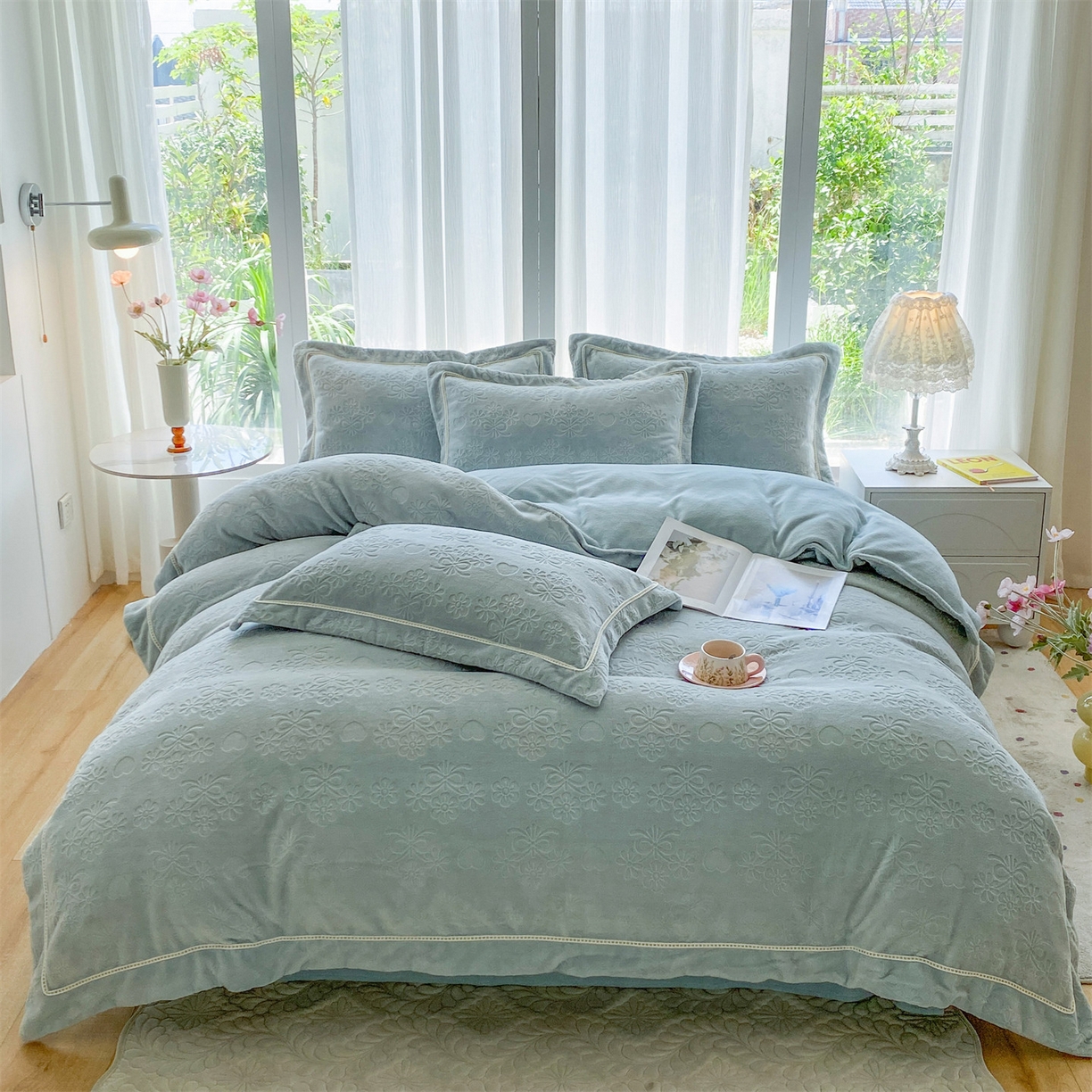 91家纺网 家纺一手货源 找家纺 （总）有间小屋 2025新款A类雕花绒四件套