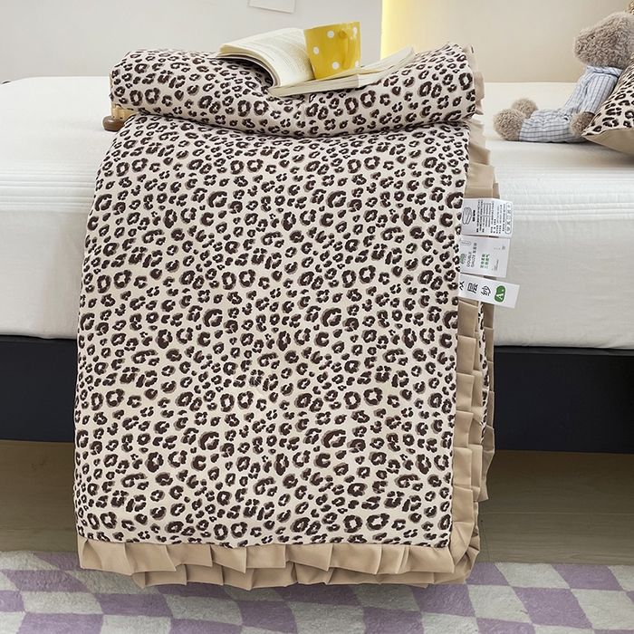 91家纺网 家纺一手货源 找家纺 汣沐生活 2025款A类针织棉双层纱夏凉被百分百新疆棉花填充空调被夏凉被四件套 小时代-咖