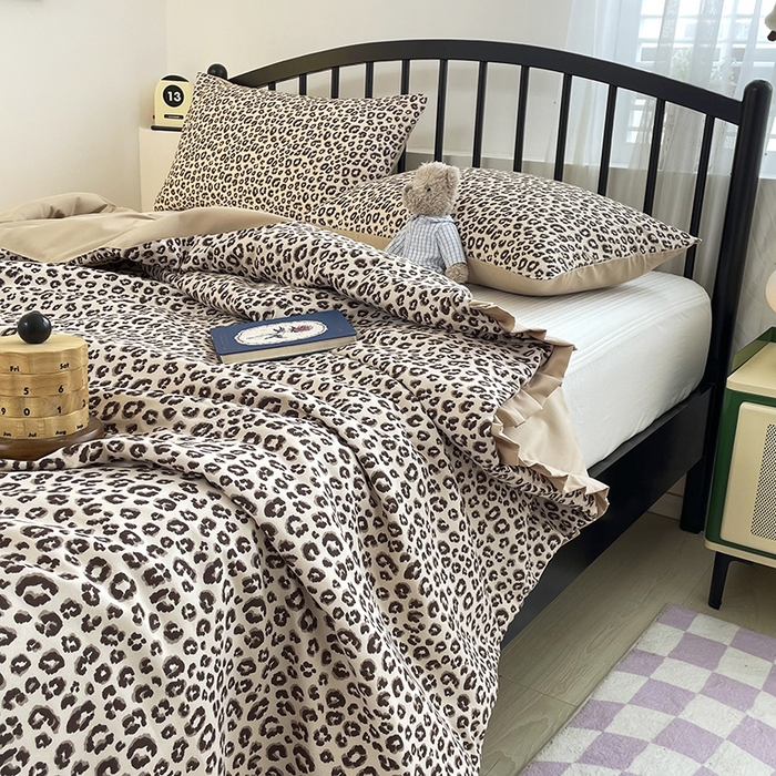 91家纺网 家纺一手货源 找家纺 汣沐生活 2025款A类针织棉双层纱夏凉被百分百新疆棉花填充空调被夏凉被四件套 小时代-咖