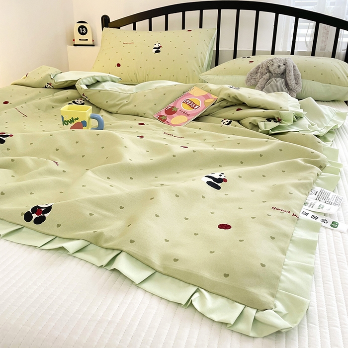 91家纺网 家纺一手货源 找家纺 汣沐生活 2025款A类针织棉双层纱夏凉被百分百新疆棉花填充空调被夏凉被四件套 熊猫滚滚-绿