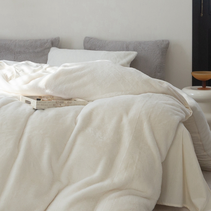 91家纺网 家纺一手货源 找家纺 （总）ONE TWO ONE 121 2025新款A类加厚兔毛绒纯色四件套-安娜