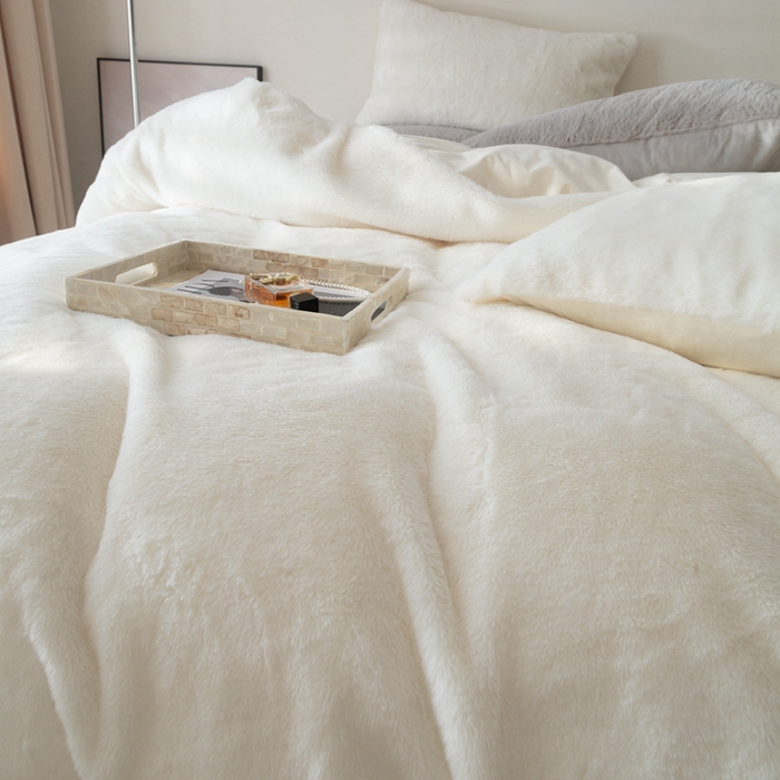 91家纺网 家纺一手货源 找家纺 （总）ONE TWO ONE 121 2025新款A类加厚兔毛绒纯色四件套-安娜