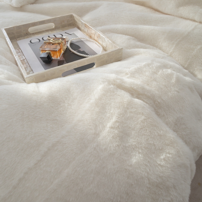 91家纺网 家纺一手货源 找家纺 （总）ONE TWO ONE 121 2025新款A类加厚兔毛绒纯色四件套-安娜