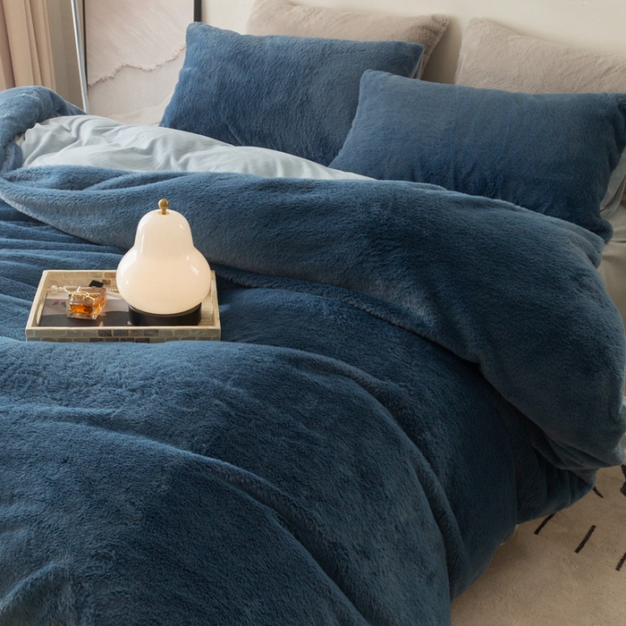 91家纺网 家纺一手货源 找家纺 ONE TWO ONE 121 2025新款A类加厚兔毛绒纯色四件套-安娜 安娜-暖蓝