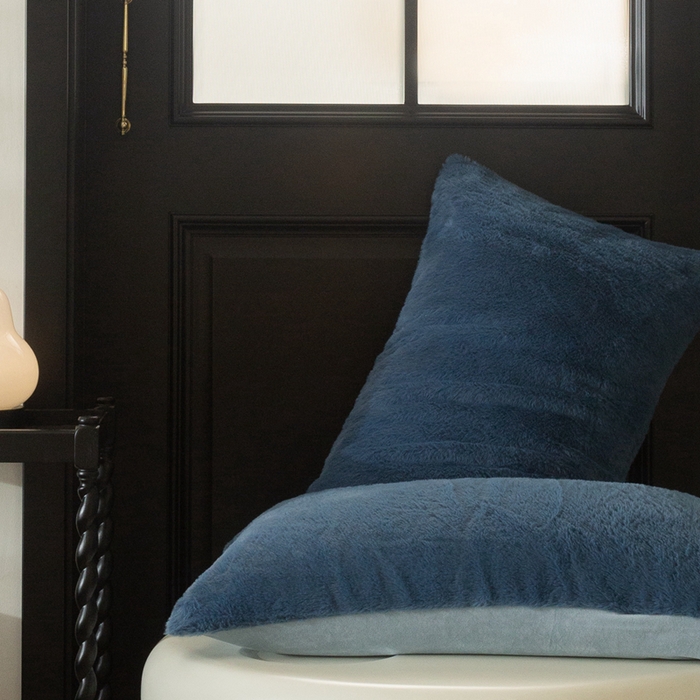 91家纺网 家纺一手货源 找家纺 ONE TWO ONE 121 2025新款A类加厚兔毛绒纯色四件套-安娜 安娜-暖蓝