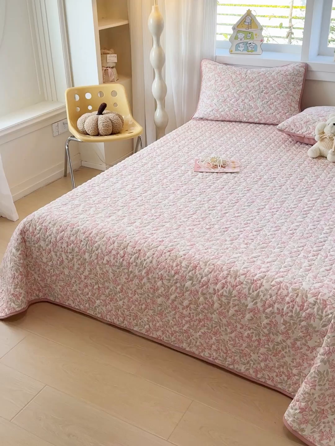 91家纺网 家纺一手货源 找家纺 （总）汣沐生活 2025新款可水洗针织棉印花款夹棉床盖床盖三件套