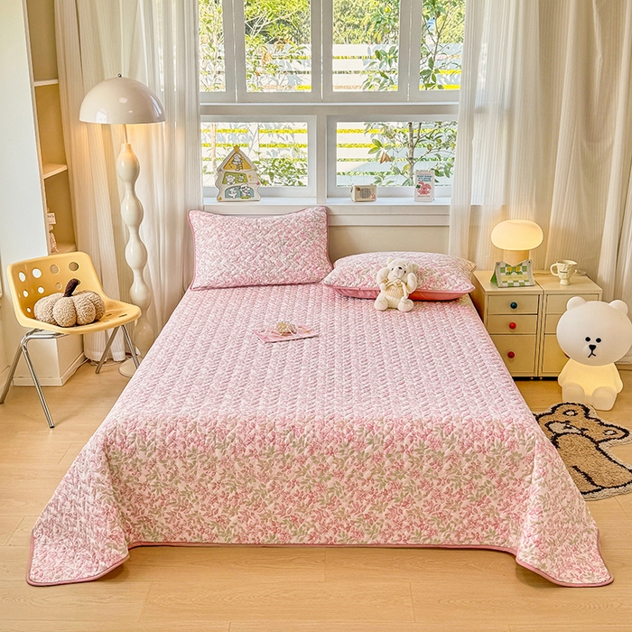 91家纺网 家纺一手货源 找家纺 （总）汣沐生活 2025新款可水洗针织棉印花款夹棉床盖床盖三件套