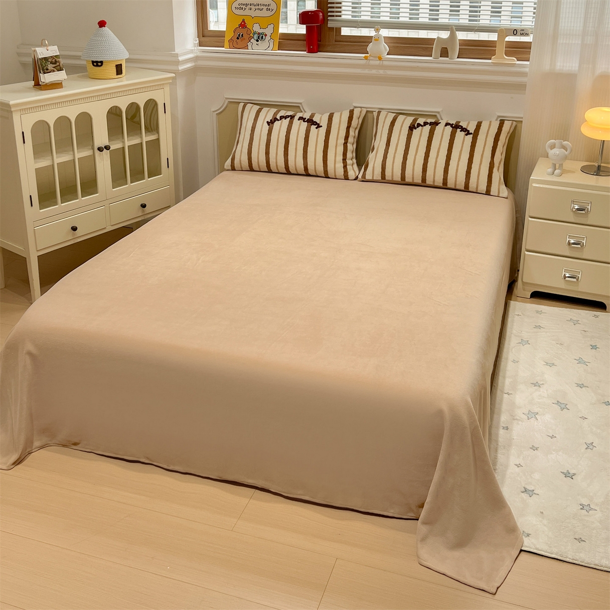 91家纺网 家纺一手货源 找家纺 （总）有间小屋 2025新款牛奶绒毛巾绣四件套