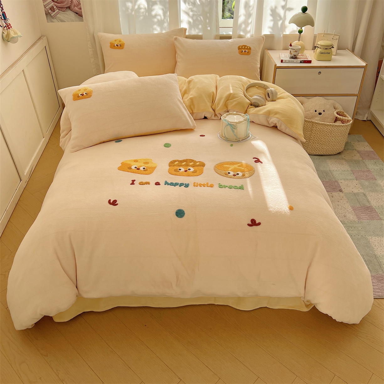 91家纺网 家纺一手货源 找家纺 （总）有间小屋 2025新款大版毛巾绣牛奶绒四件套