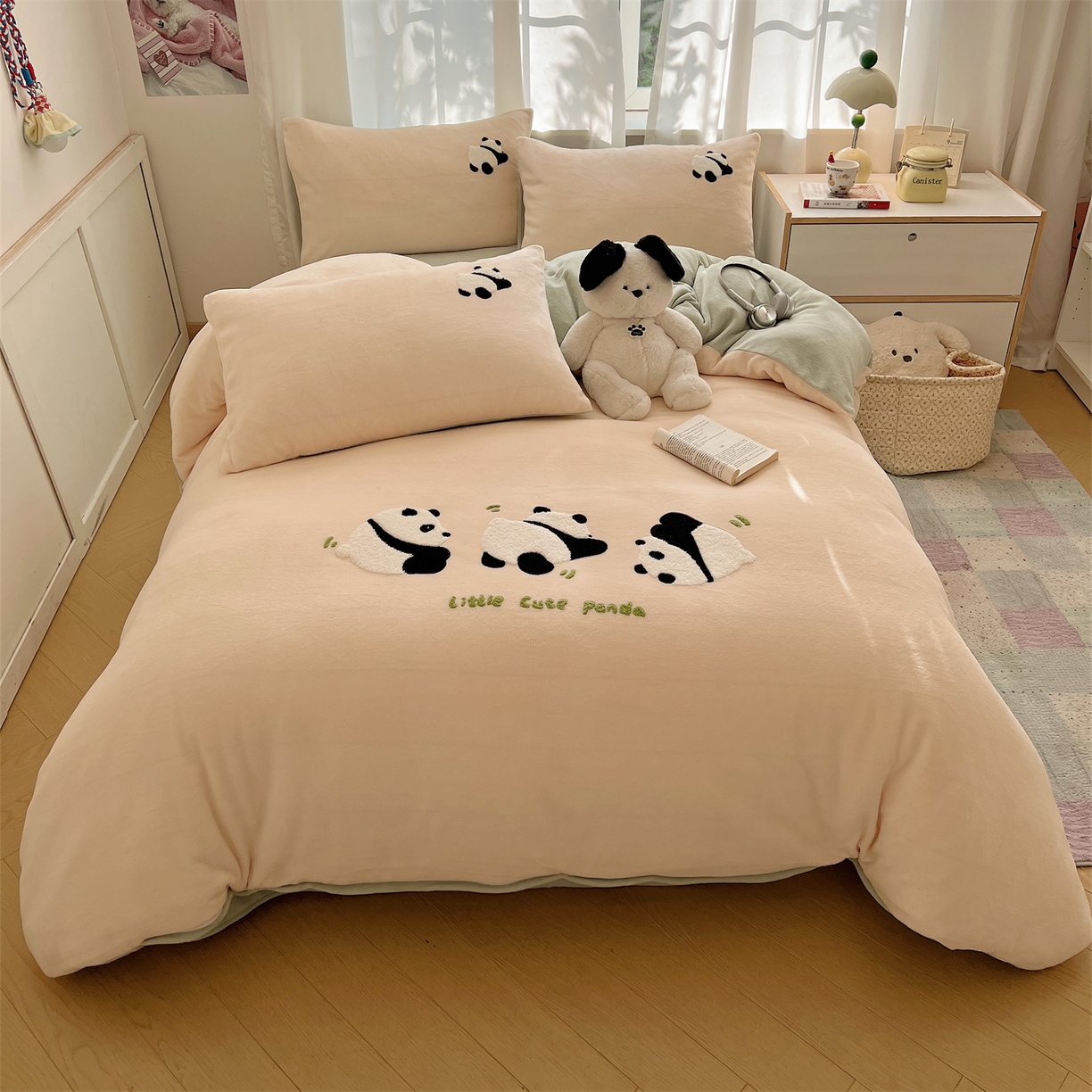 91家纺网 家纺一手货源 找家纺 （总）有间小屋 2025新款大版毛巾绣牛奶绒四件套