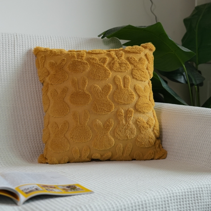 铭宣家居 2025新款荷兰绒兔绒绣花款抱枕 小兔-姜黄