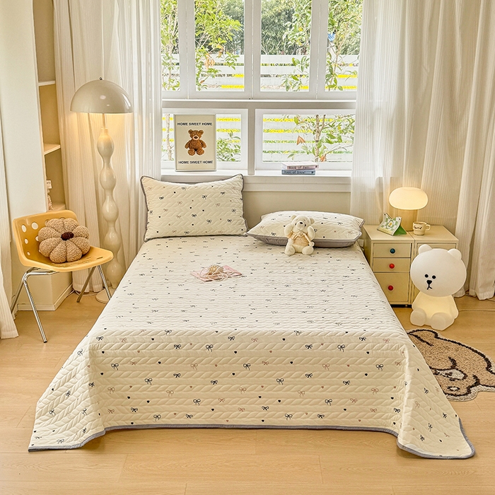 91家纺网 家纺一手货源 找家纺 （总）汣沐生活 2025新款可水洗针织棉印花款夹棉床盖床盖三件套