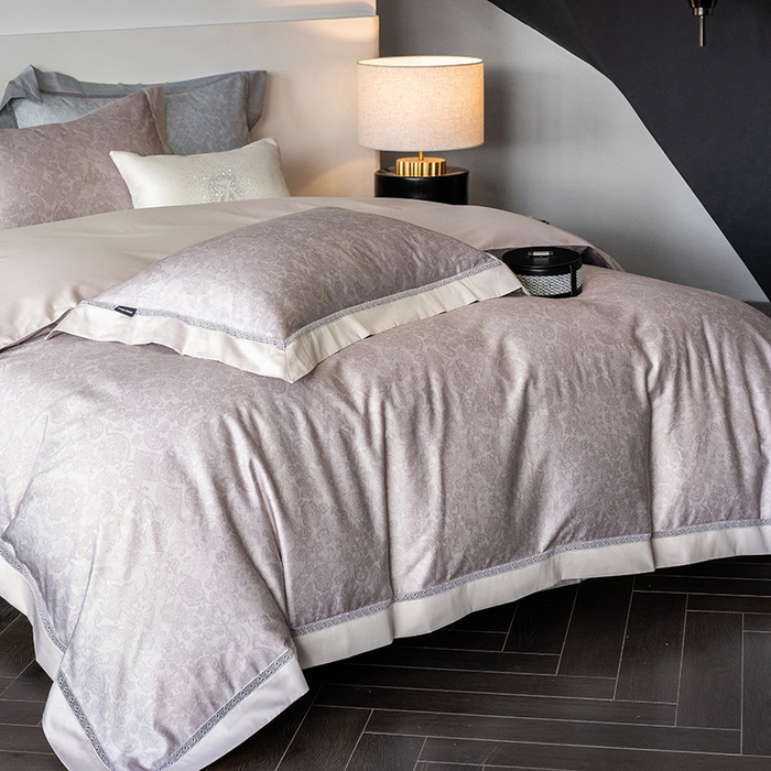 91家纺网 家纺一手货源 找家纺 ONE TWO ONE 121 2025新款高支高密贡缎长绒棉四件套-绮梦 绮梦-紫