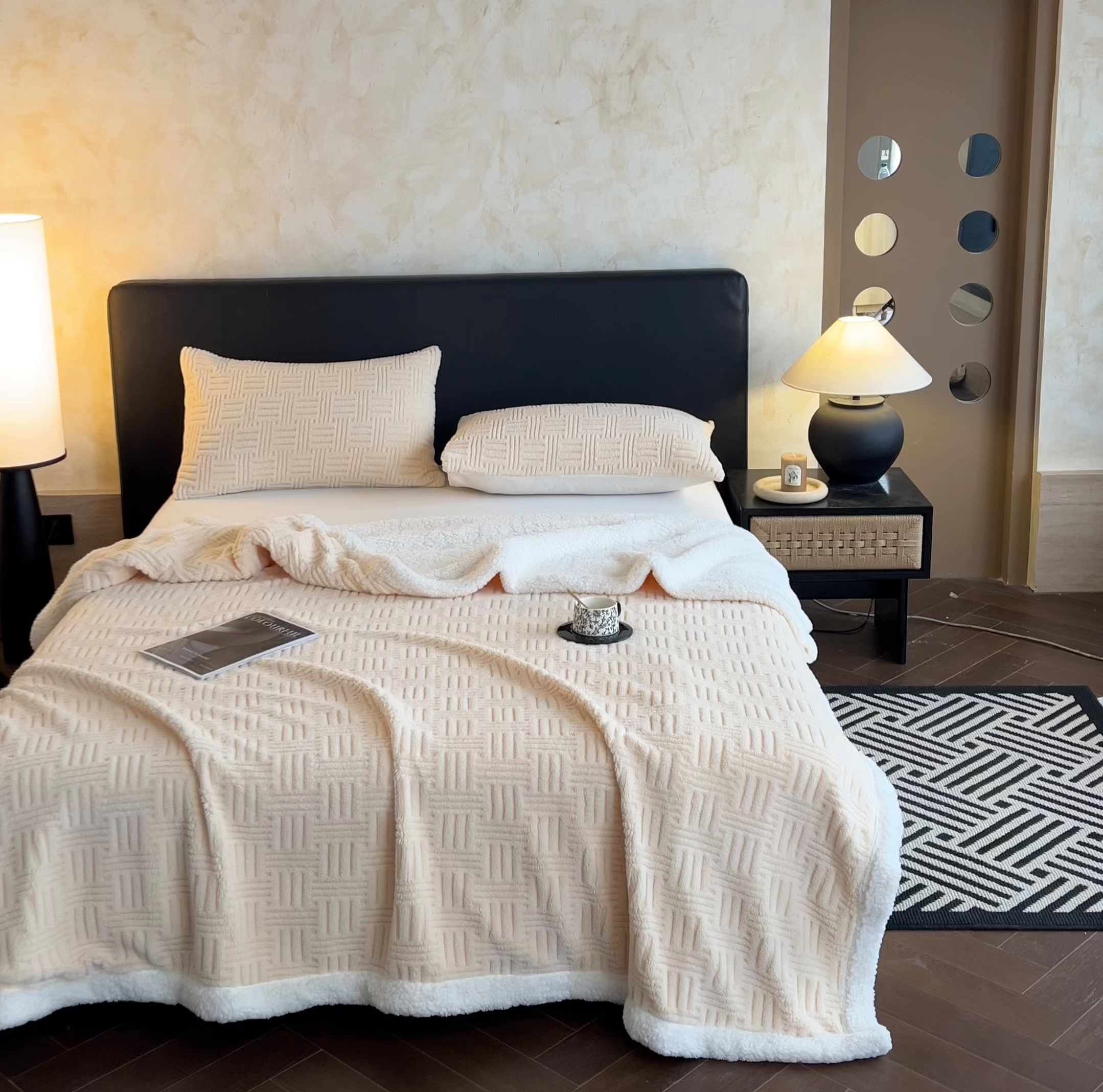 91家纺网 家纺一手货源 找家纺 （总）丝幔家纺 2025新款A类提花舒棉绒毯-饼干花