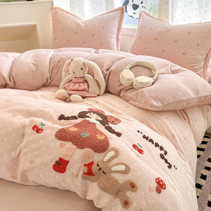 91家纺网 家纺一手货源 找家纺 （总）倾慕家纺 2025新款卡通毛巾绣加厚保暖牛奶绒四件套