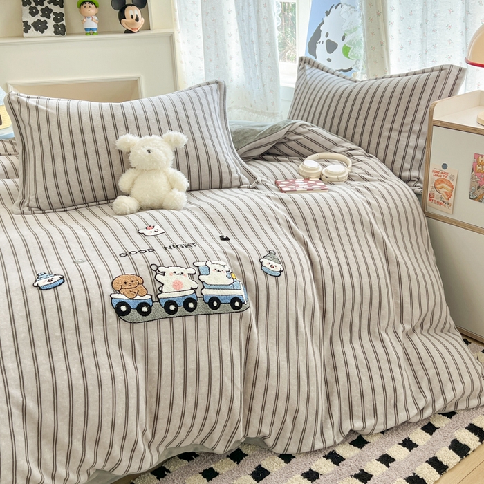 91家纺网 家纺一手货源 找家纺 倾慕家纺 2026新款卡通毛巾绣加厚保暖牛奶绒单被套 迷你小车