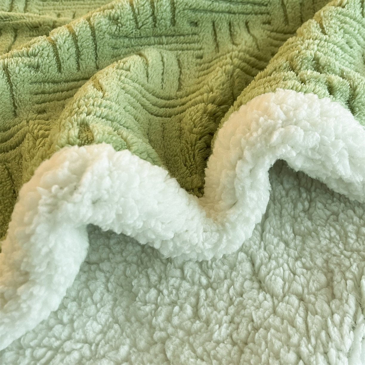 91家纺网 家纺一手货源 找家纺 丝幔家纺 2025新款A类提花舒棉绒毯-饼干花 饼干花-迷露绿