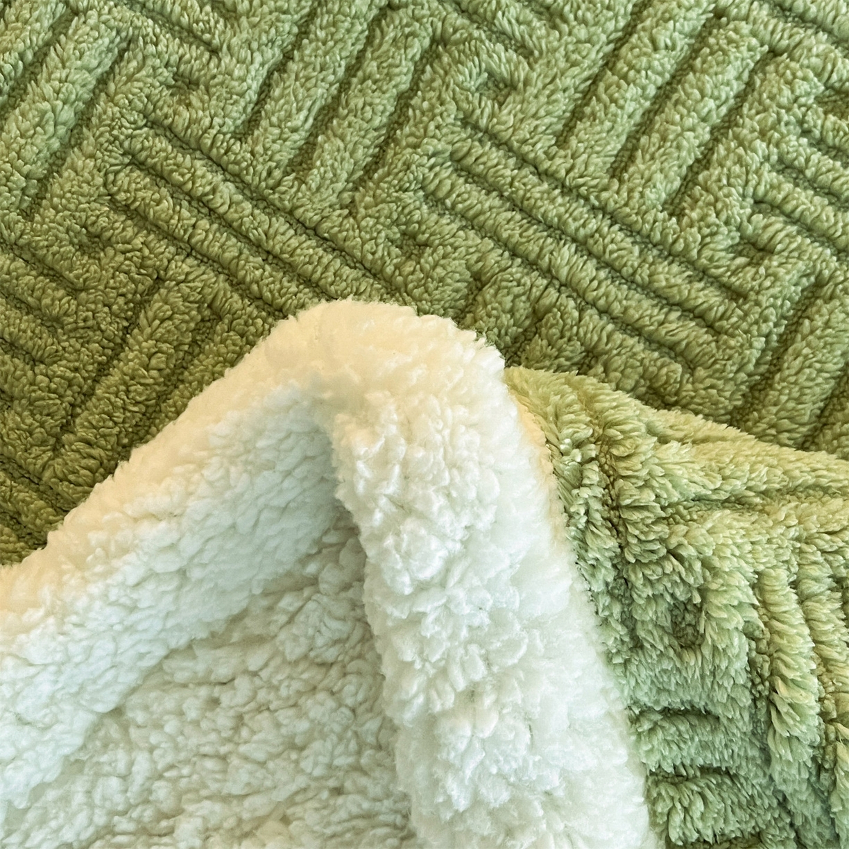 91家纺网 家纺一手货源 找家纺 丝幔家纺 2025新款A类提花舒棉绒毯-饼干花 饼干花-迷露绿