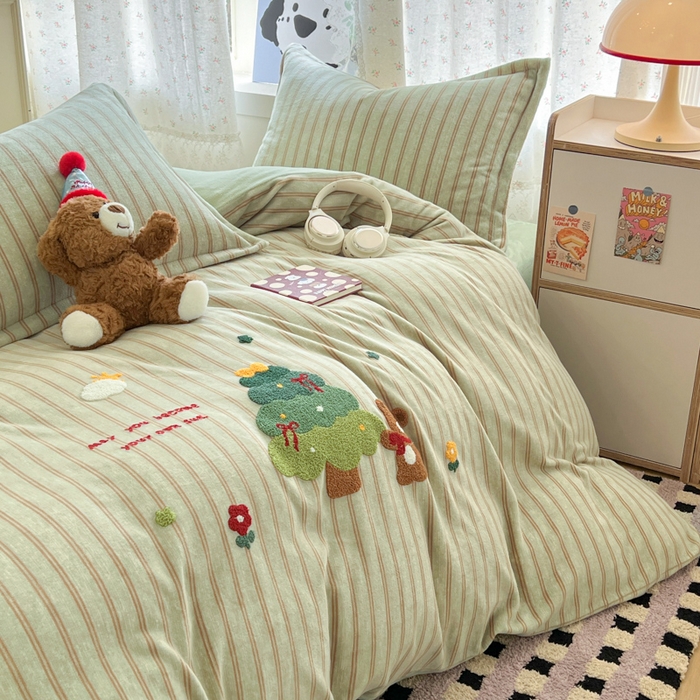 倾慕家纺 2026新款卡通毛巾绣加厚保暖牛奶绒单被套 圣诞树熊