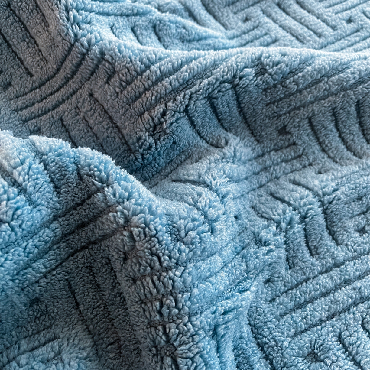 91家纺网 家纺一手货源 找家纺 丝幔家纺 2025新款A类提花舒棉绒毯-饼干花 饼干花-深海蓝