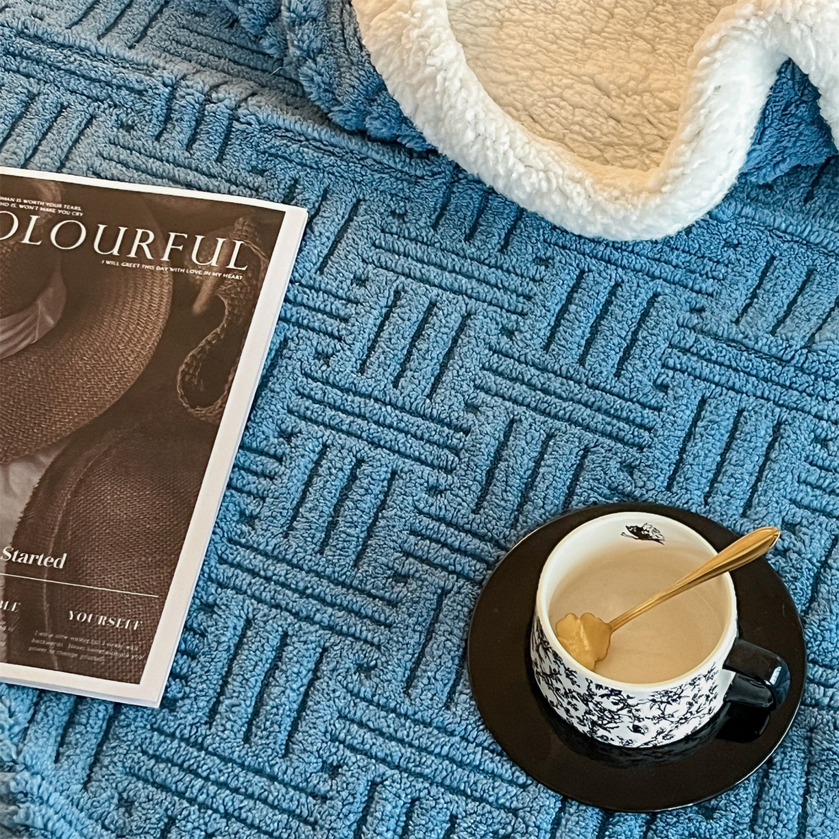 91家纺网 家纺一手货源 找家纺 丝幔家纺 2025新款A类提花舒棉绒毯-饼干花 饼干花-深海蓝