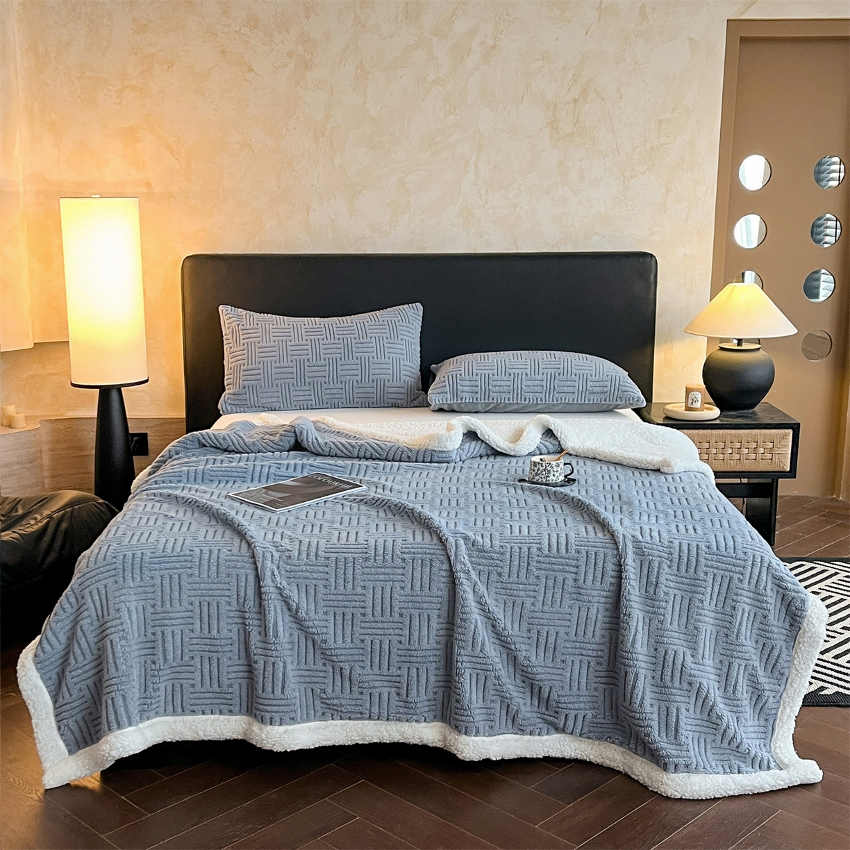 91家纺网 家纺一手货源 找家纺 丝幔家纺 2025新款A类提花舒棉绒毯-饼干花 饼干花-夜色灰