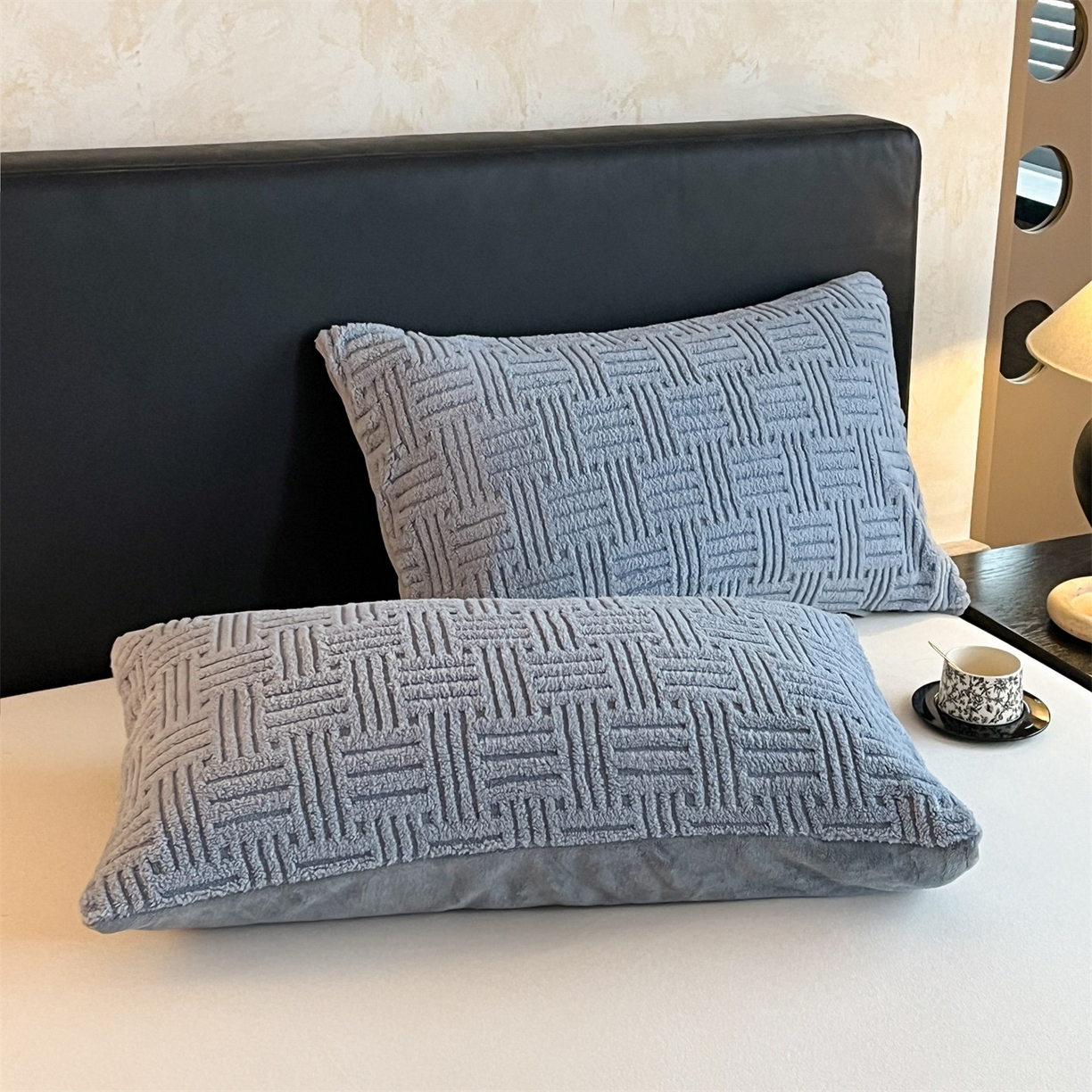 91家纺网 家纺一手货源 找家纺 丝幔家纺 2025新款A类提花舒棉绒毯-饼干花 饼干花-夜色灰