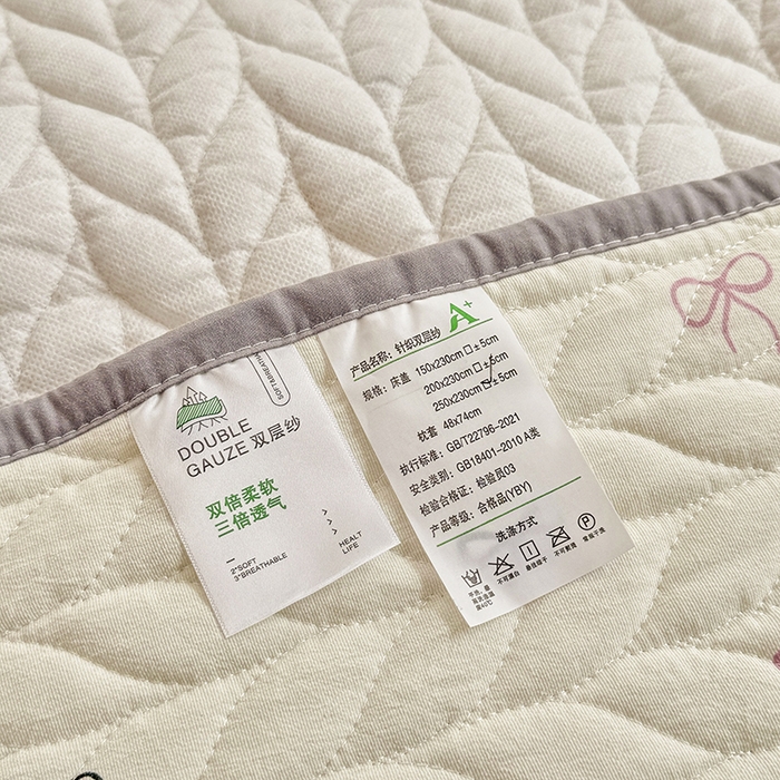 91家纺网 家纺一手货源 找家纺 汣沐生活 2025新款可水洗针织棉印花款夹棉床盖床盖三件套 小美满