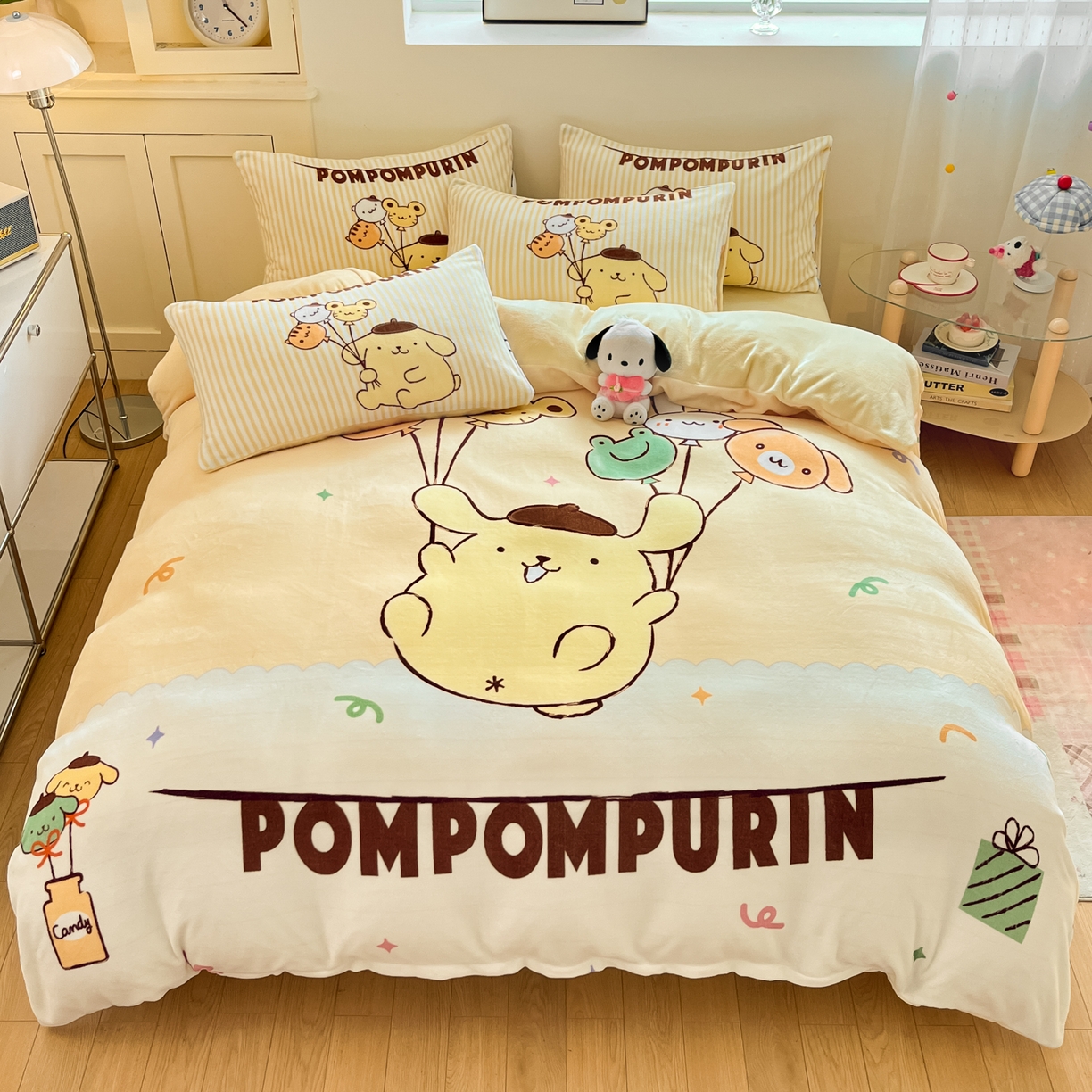 91家纺网 家纺一手货源 找家纺 博雅 2025新款三丽鸥正版授权高克重大版牛奶绒四件套 牛奶绒大版-气球布丁狗